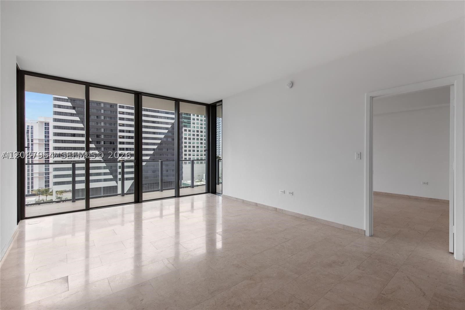 88 SW 7th St #904, Miami FL 33130