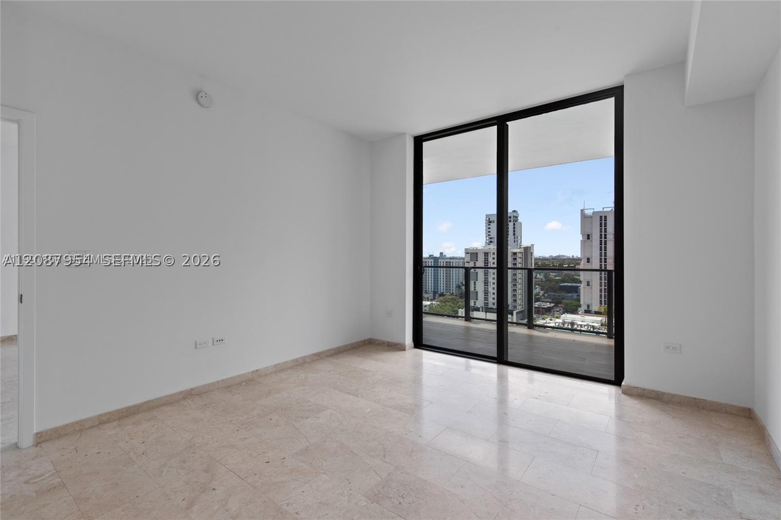 88 SW 7th St #904, Miami FL 33130