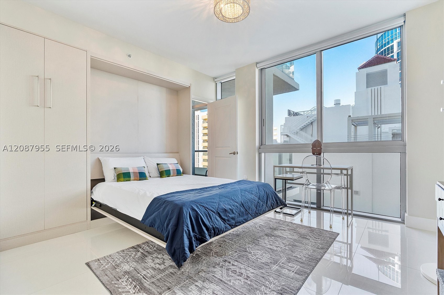 3737 Collins Ave #S-804, Miami Beach FL 33140