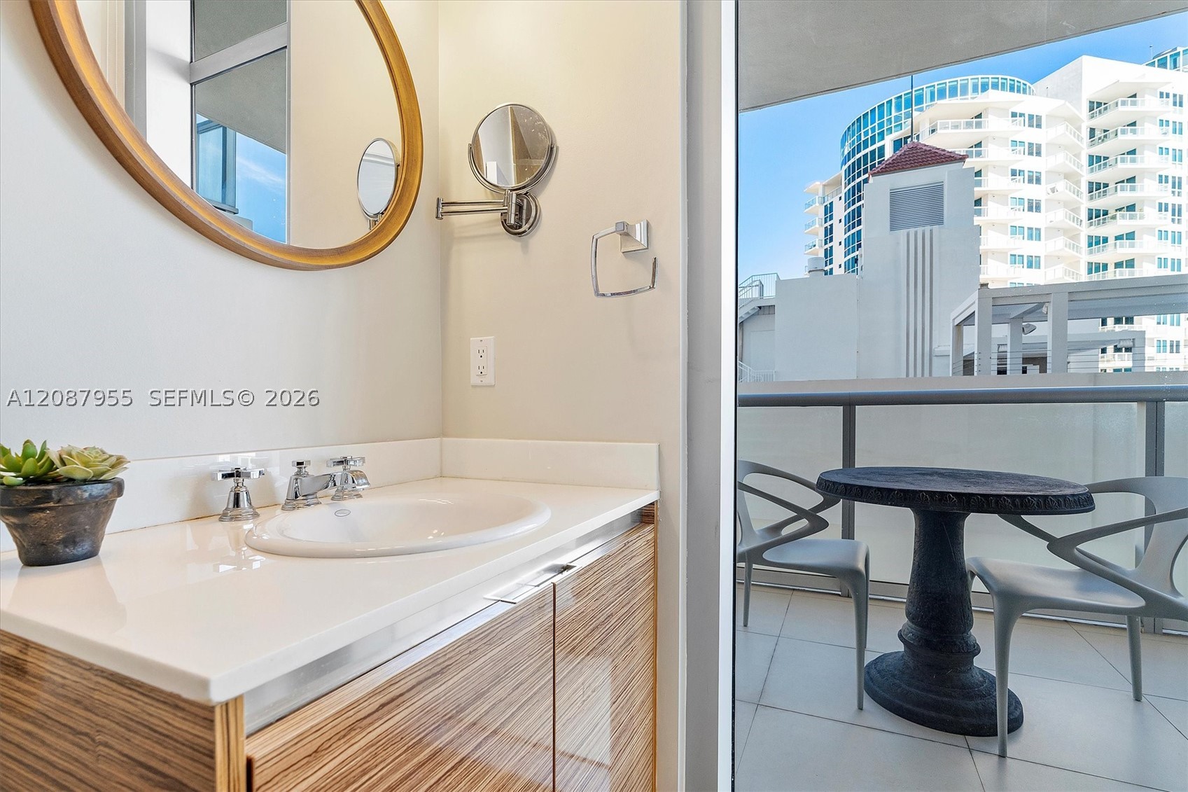 3737 Collins Ave #S-804, Miami Beach FL 33140