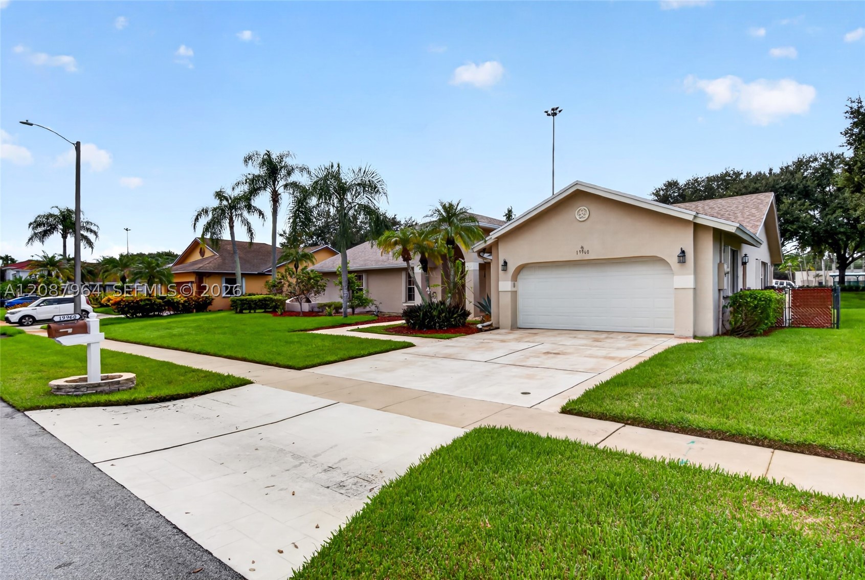 19960 NW 2nd St, Pembroke Pines FL 33029