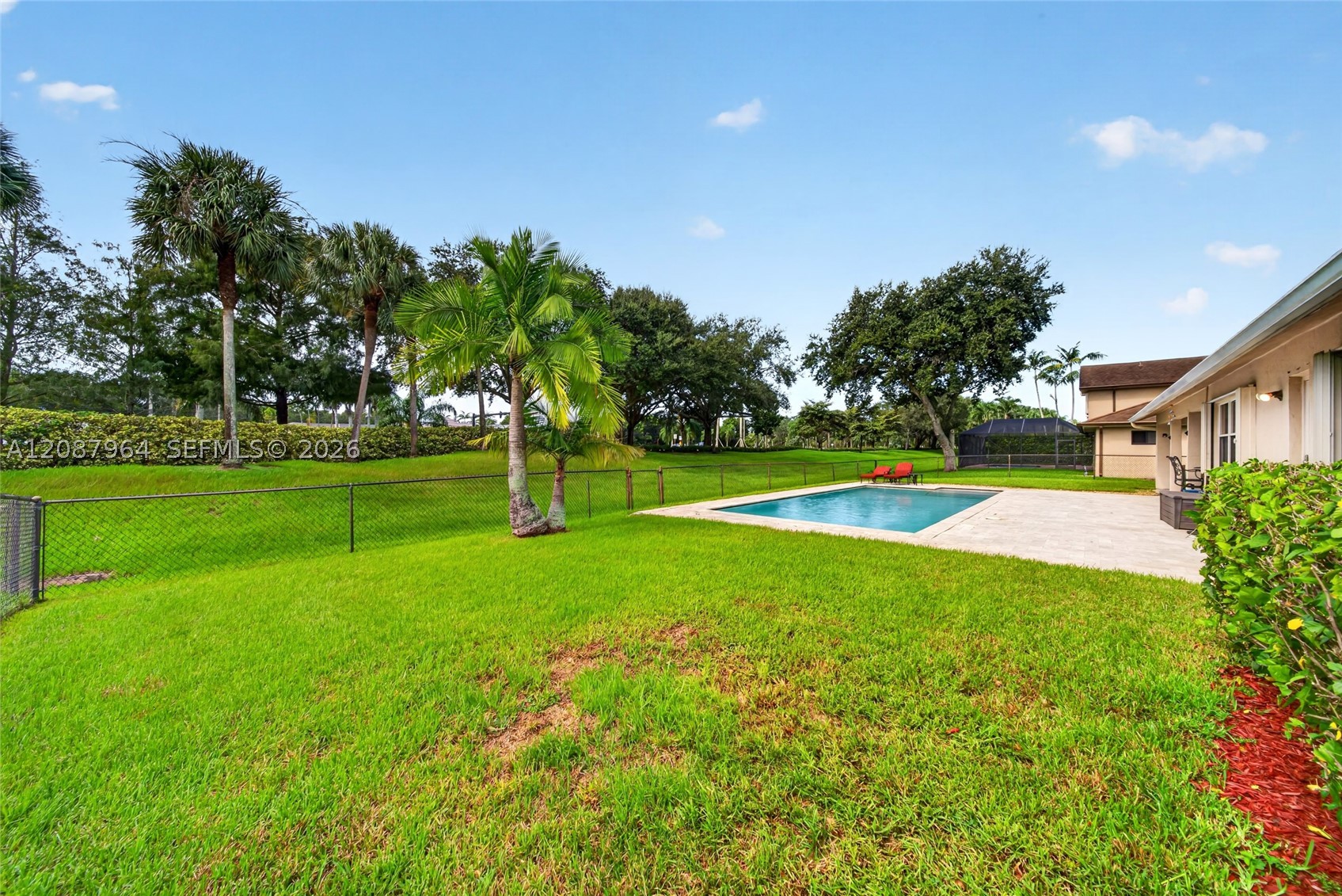 19960 NW 2nd St, Pembroke Pines FL 33029
