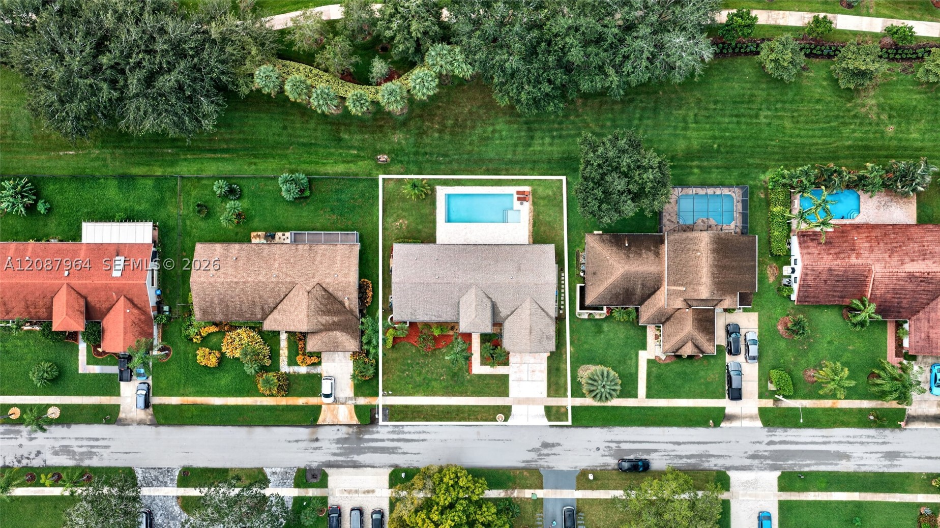 19960 NW 2nd St, Pembroke Pines FL 33029