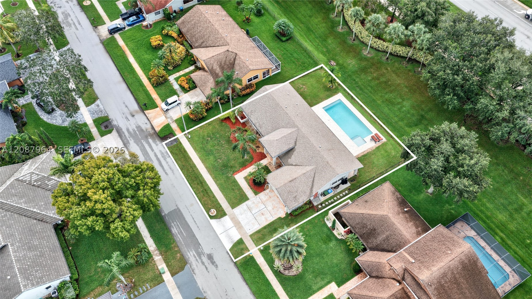 19960 NW 2nd St, Pembroke Pines FL 33029