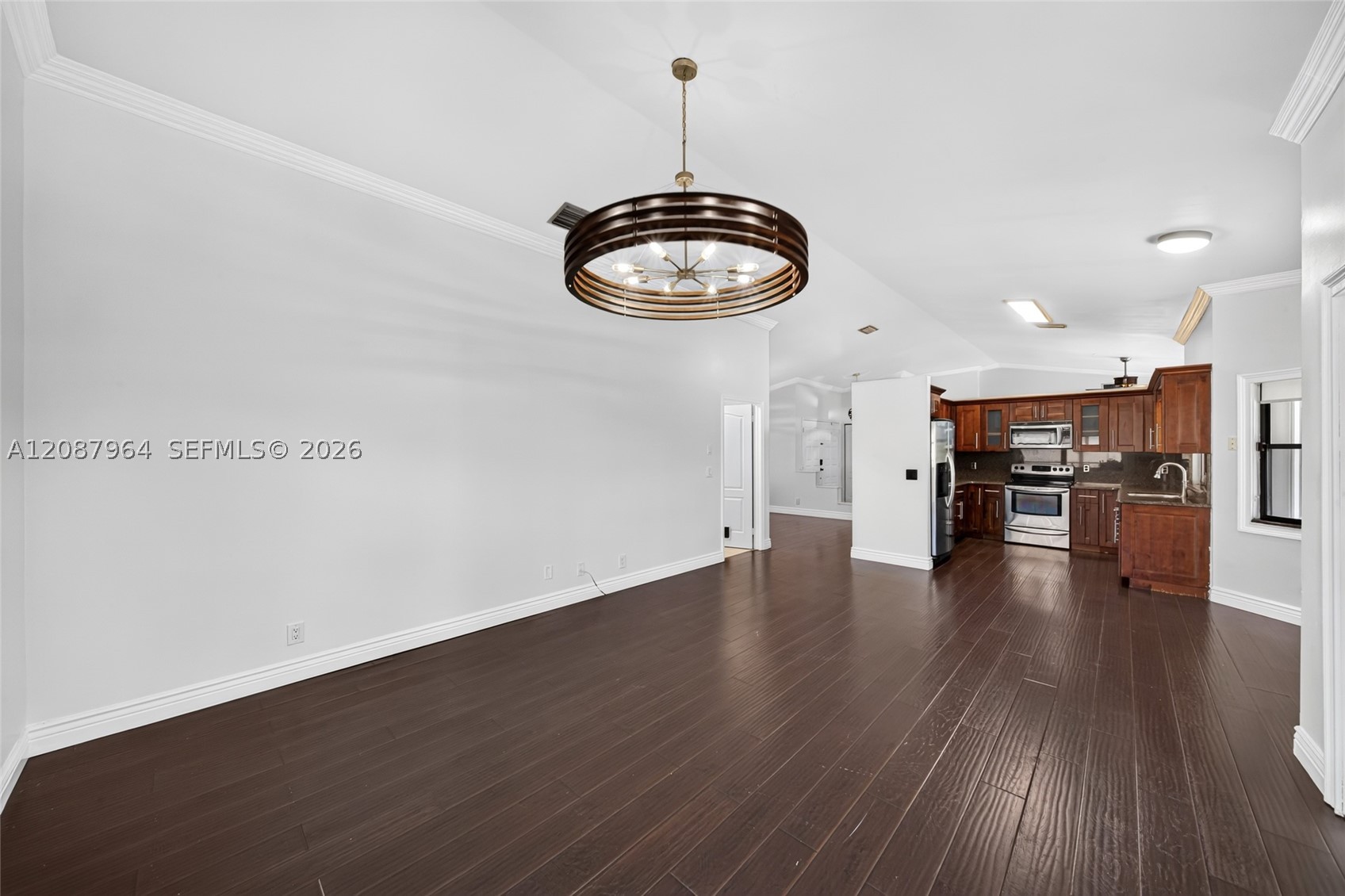 19960 NW 2nd St, Pembroke Pines FL 33029