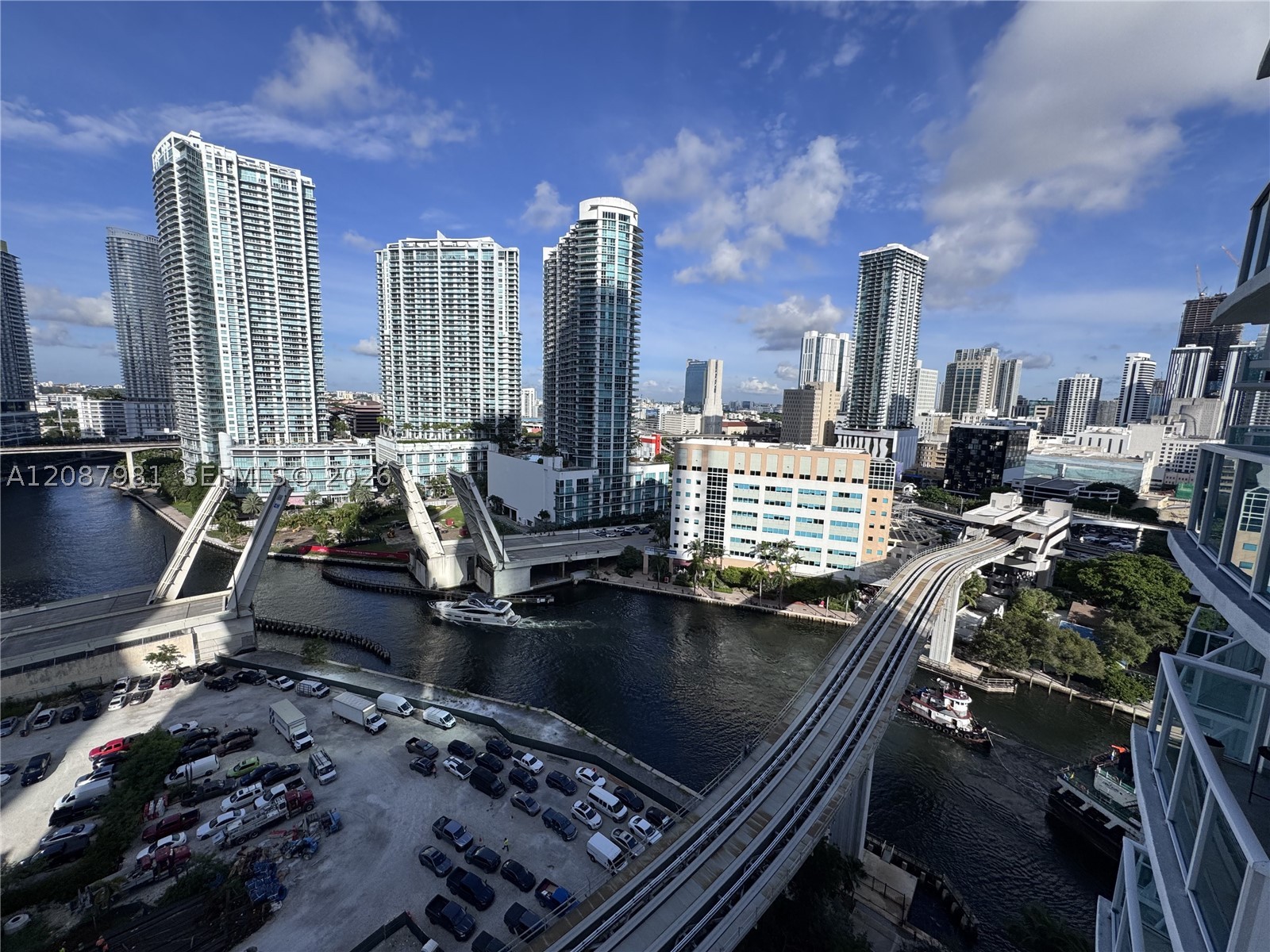31 SE 5th St #2009, Miami FL 33131