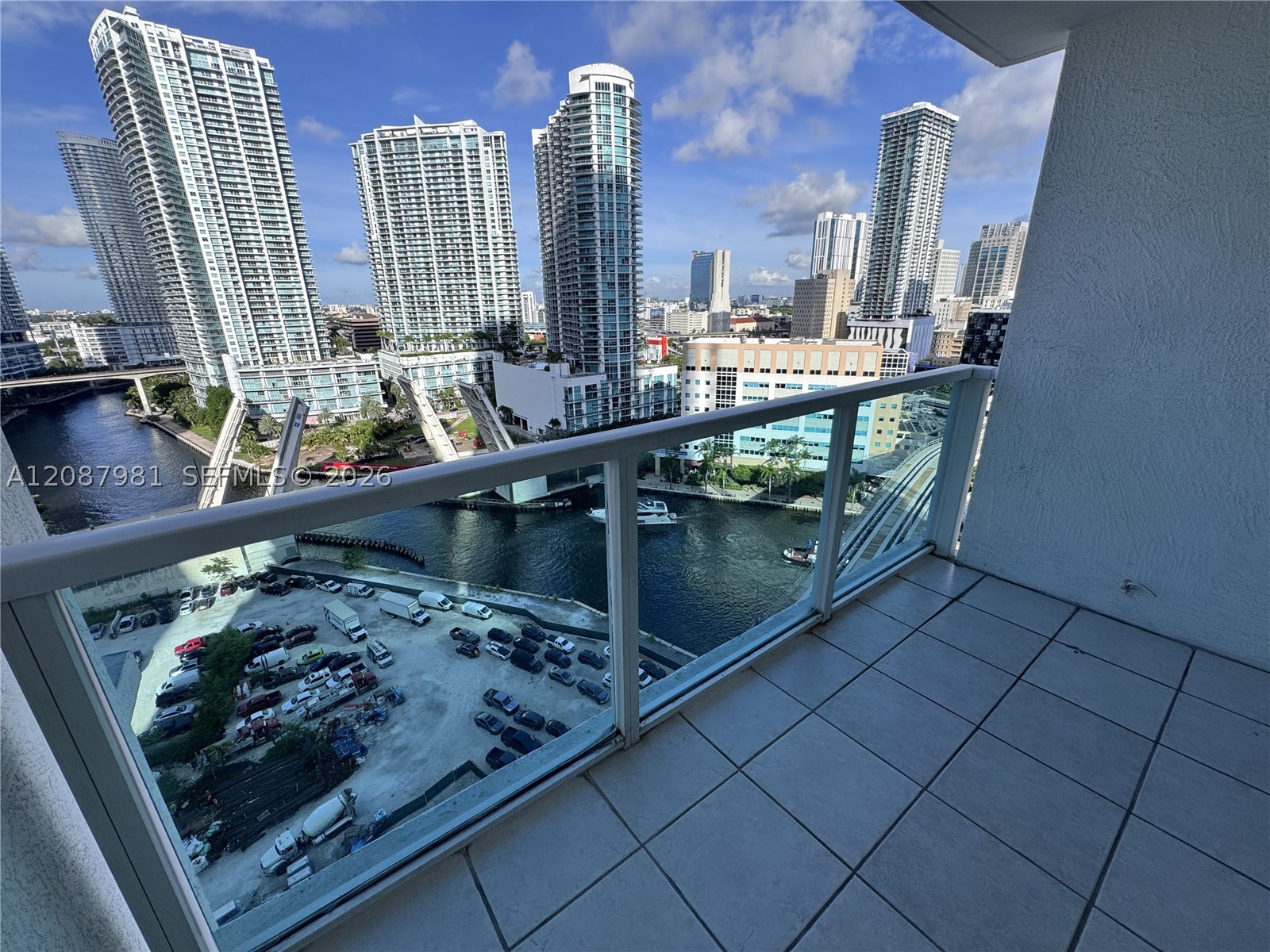31 SE 5th St #2009, Miami FL 33131