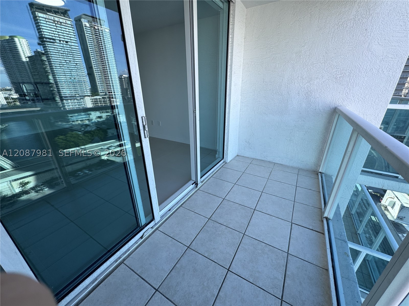 31 SE 5th St #2009, Miami FL 33131