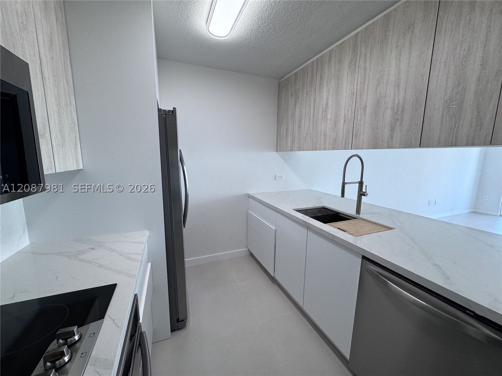 31 SE 5th St #2009, Miami FL 33131