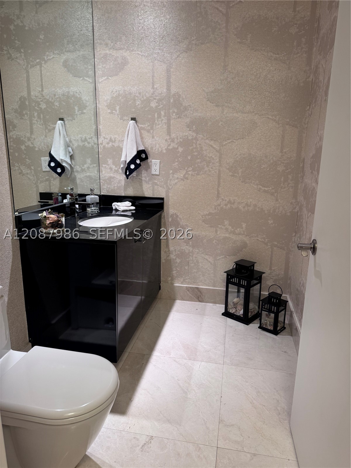 16001 Collins Ave #2302, Sunny Isles Beach FL 33160