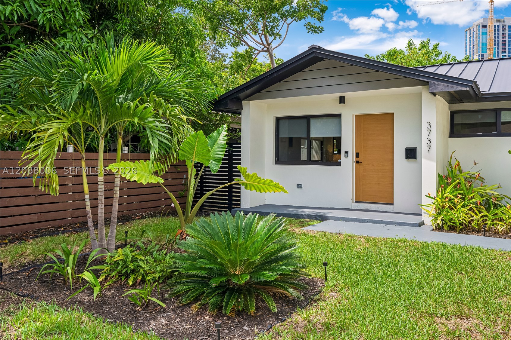 3737 Frow Ave, Miami FL 33133