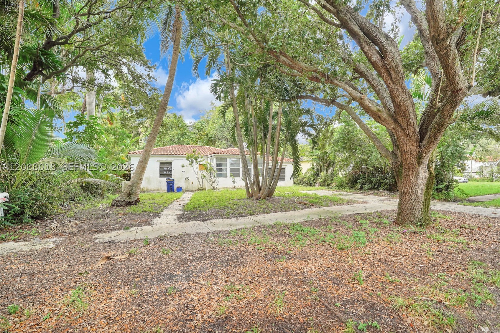 424 Minola Dr, Miami Springs FL 33166