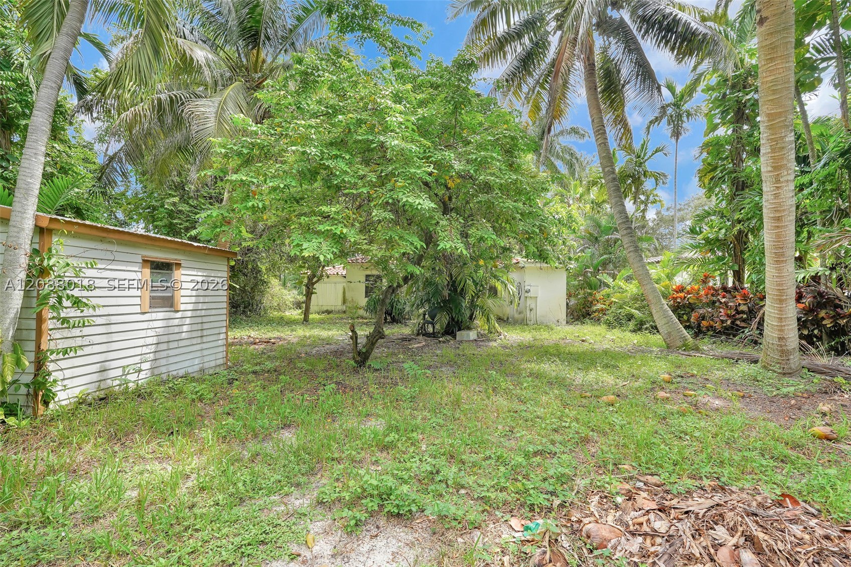 424 Minola Dr, Miami Springs FL 33166