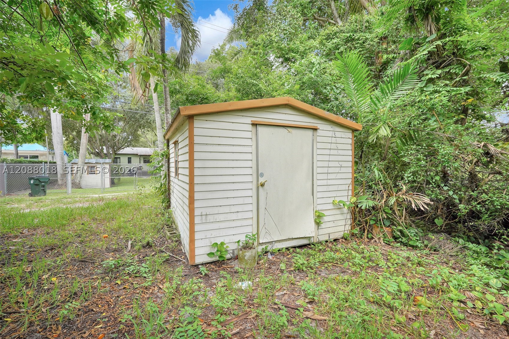 424 Minola Dr, Miami Springs FL 33166
