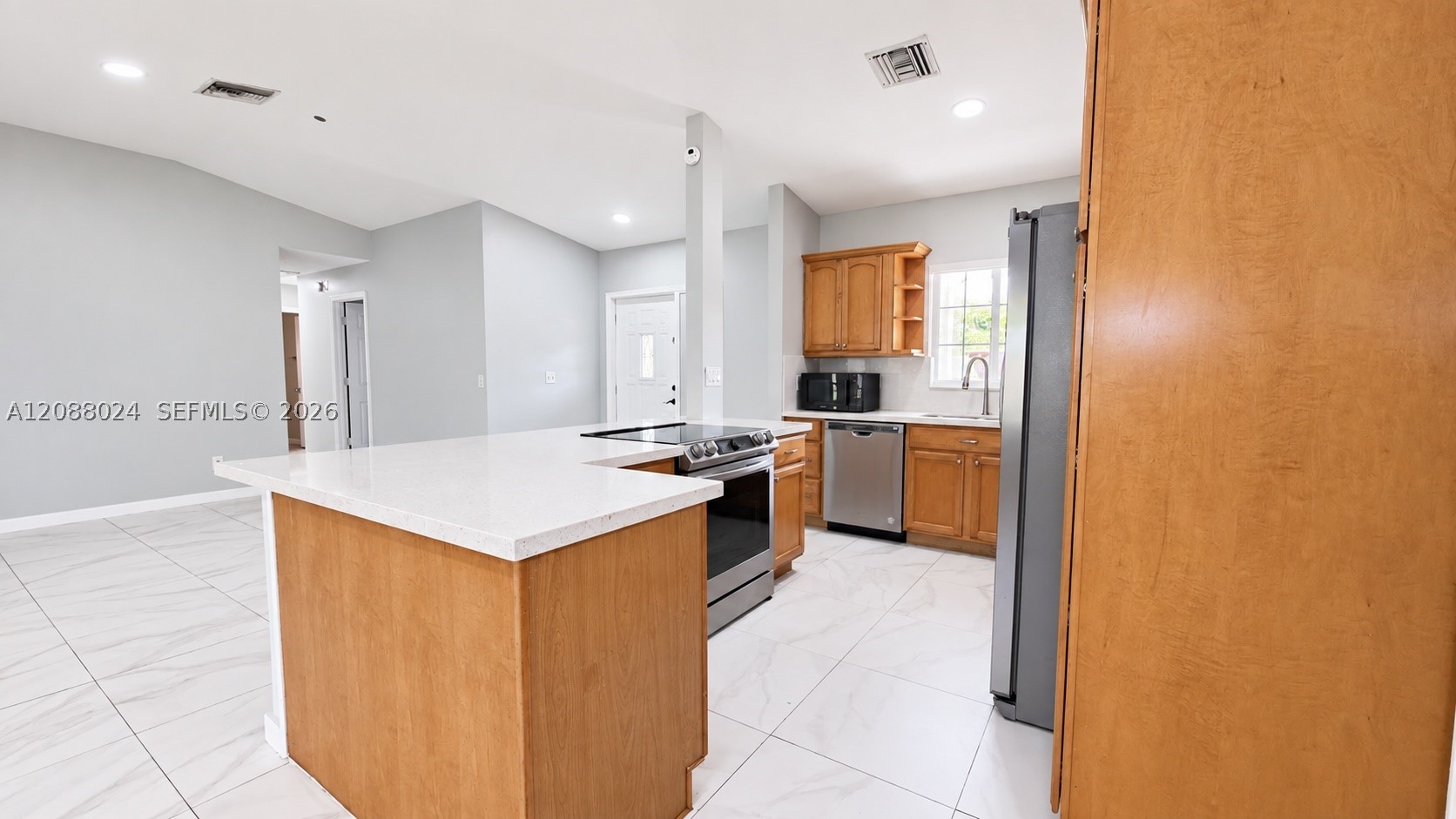 8331 NW 44th Ct, Lauderhill FL 33351