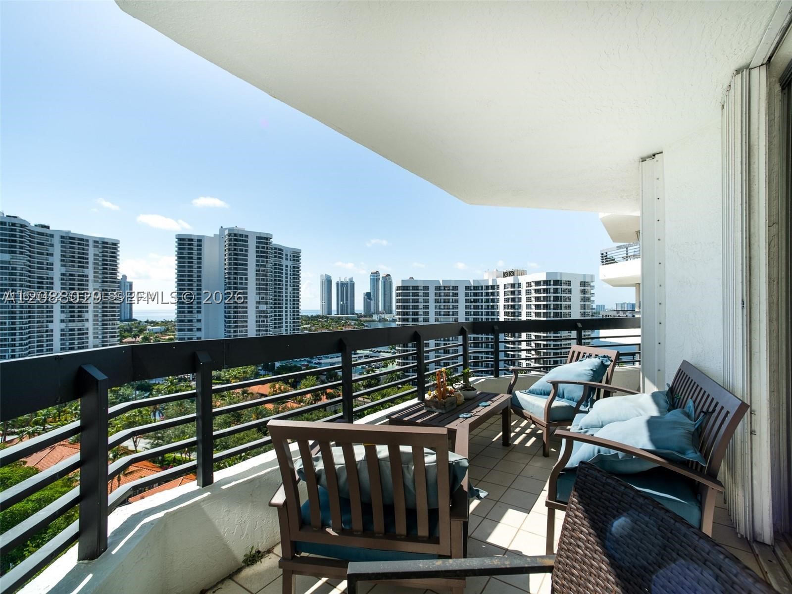 3500 Mystic Pointe Dr #1607, Aventura FL 33180