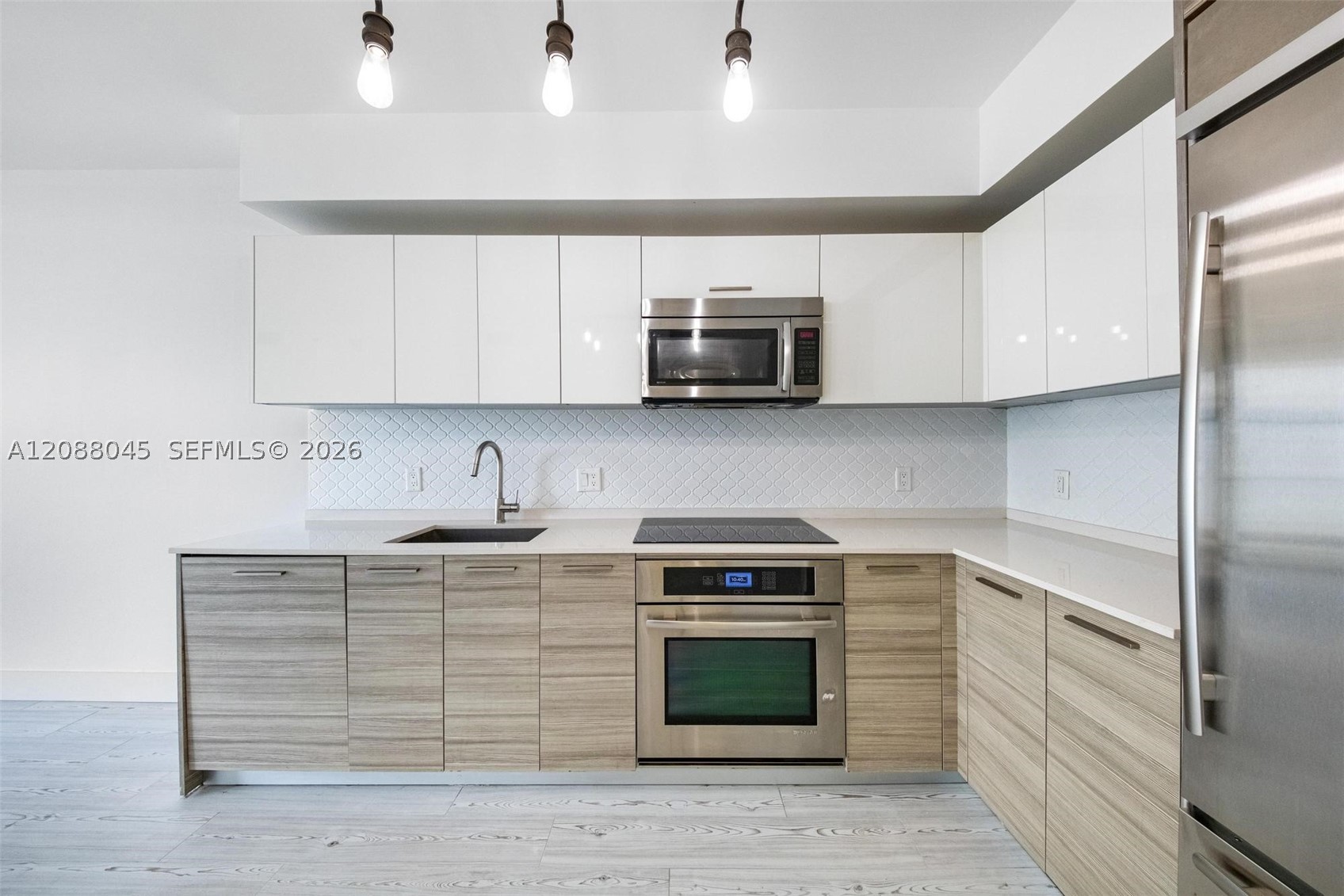1300 Brickell Bay Dr #704, Miami FL 33131