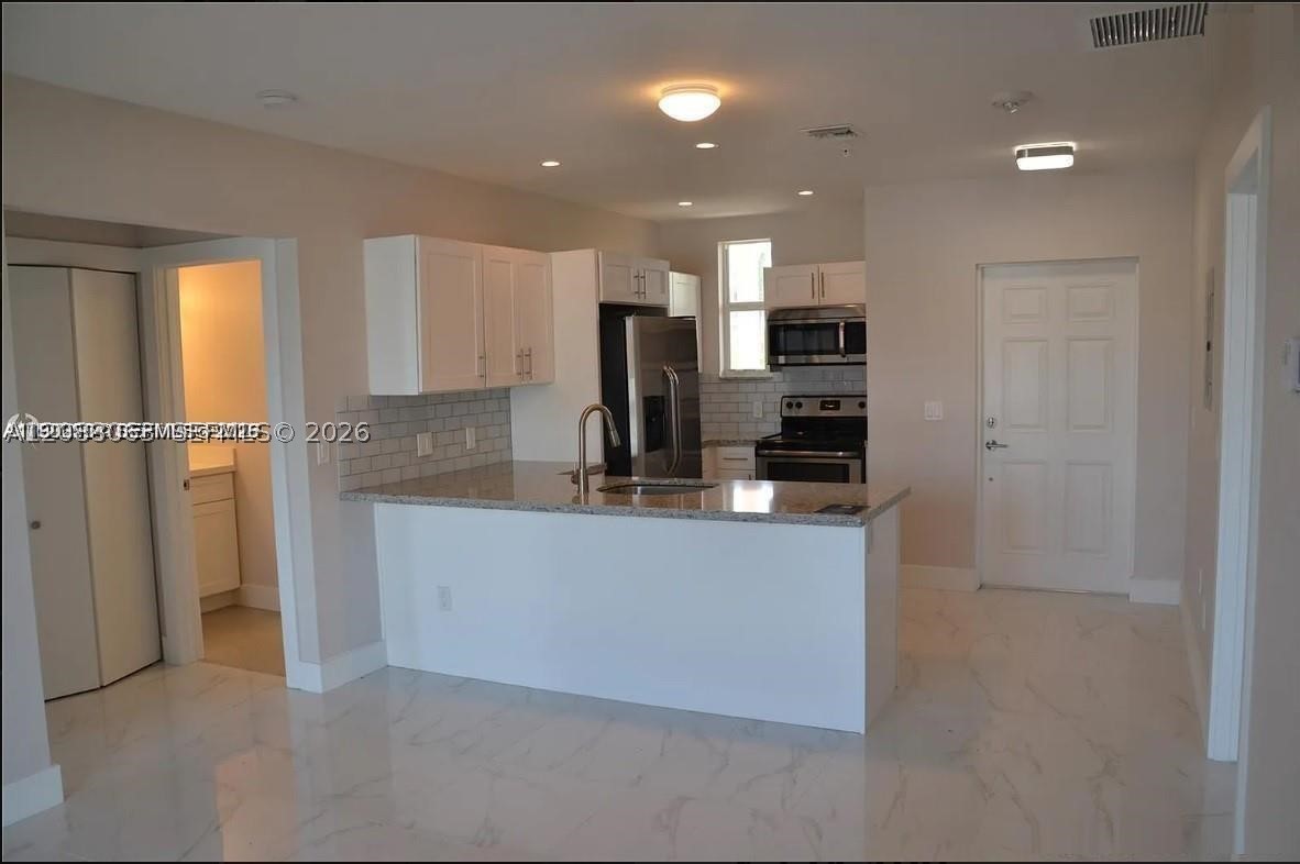 555 E Dania Beach Blvd #5, Dania Beach FL 33004