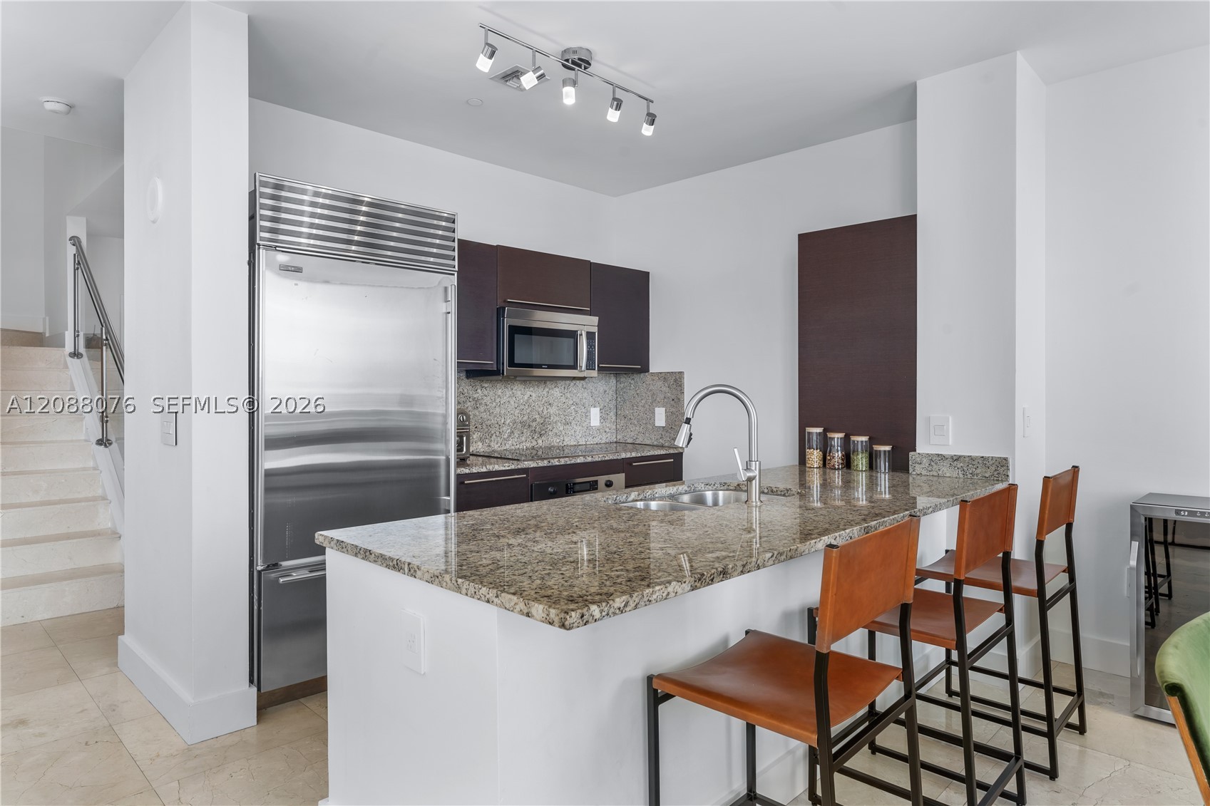 950 Brickell Bay Dr #5506, Miami FL 33131