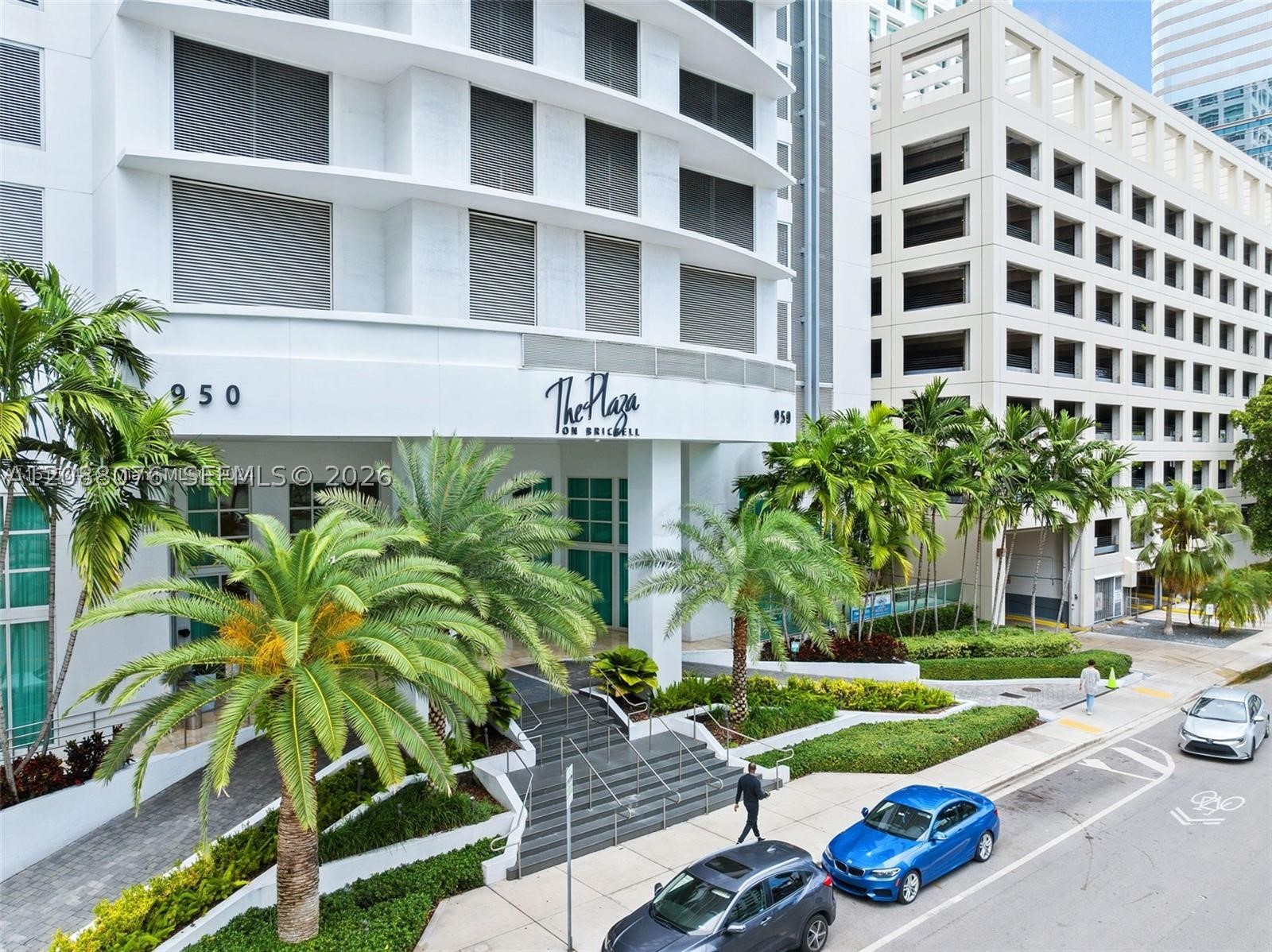950 Brickell Bay Dr #5506, Miami FL 33131