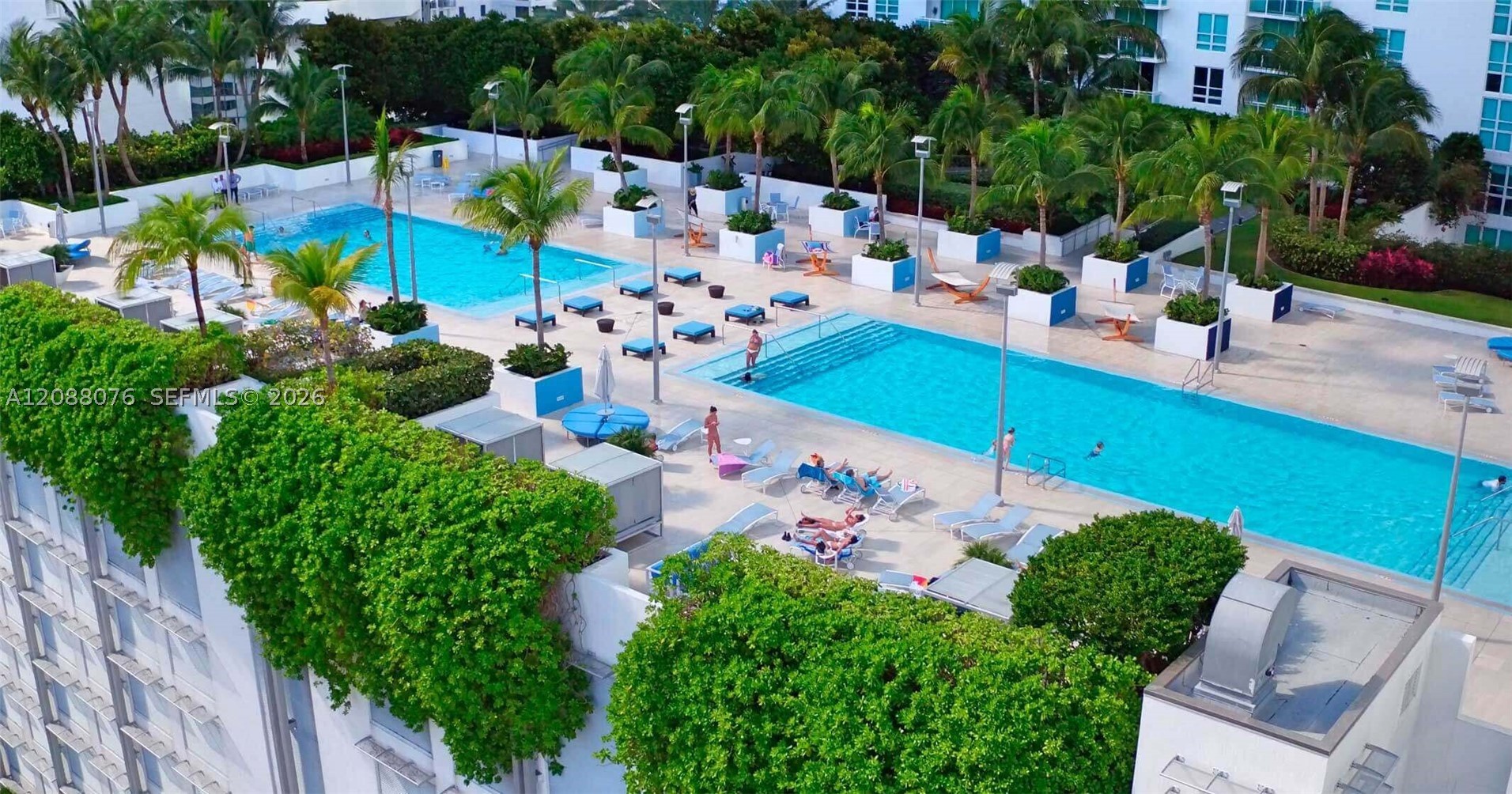 950 Brickell Bay Dr #5506, Miami FL 33131