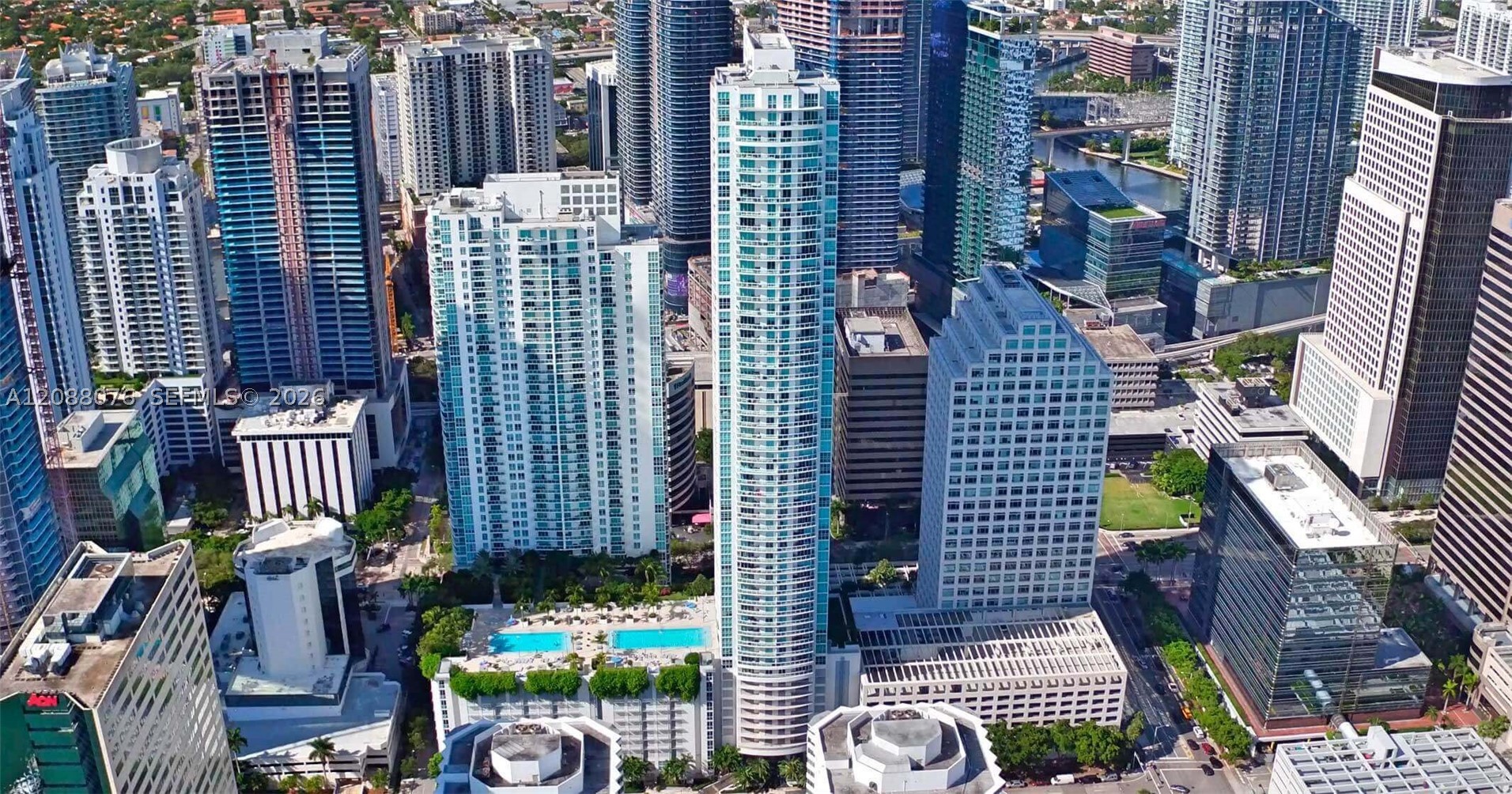 950 Brickell Bay Dr #5506, Miami FL 33131