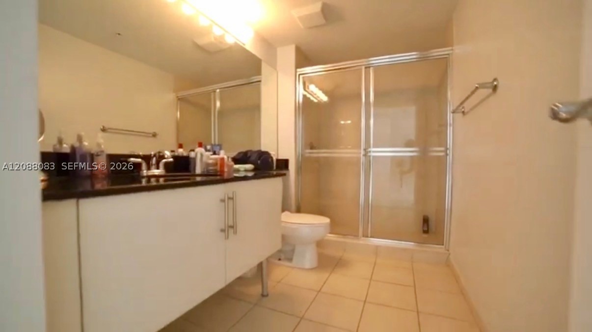 31 SE 5th St #2001, Miami FL 33131