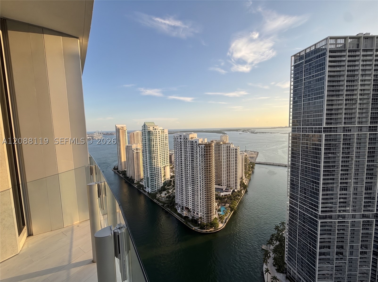 300 Biscayne Boulevard Way #4007W, Miami FL 33131