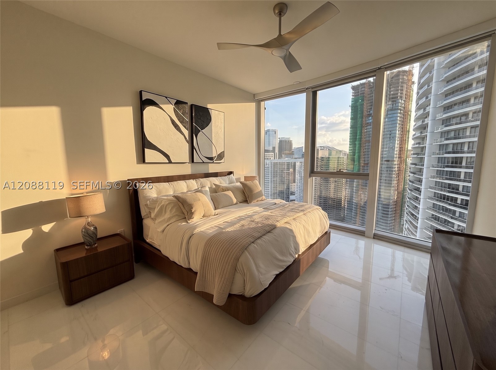 300 Biscayne Boulevard Way #4007W, Miami FL 33131