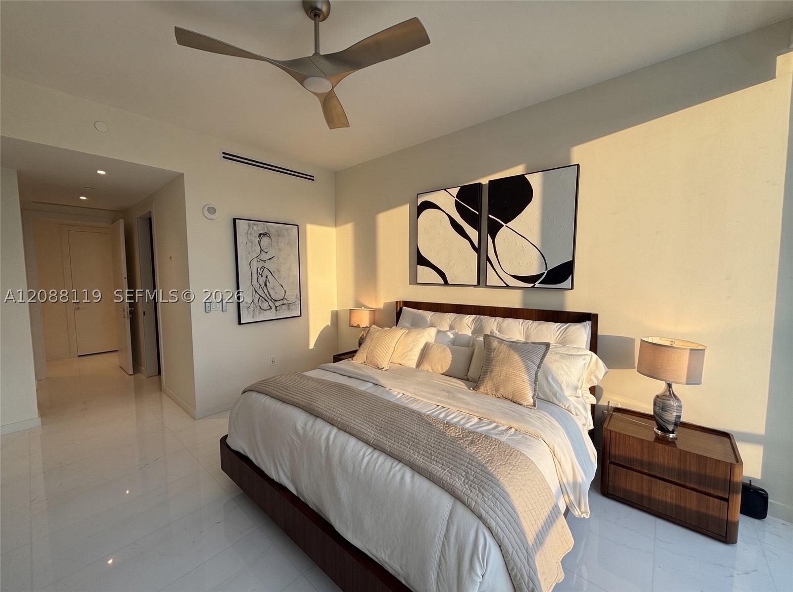 300 Biscayne Boulevard Way #4007W, Miami FL 33131