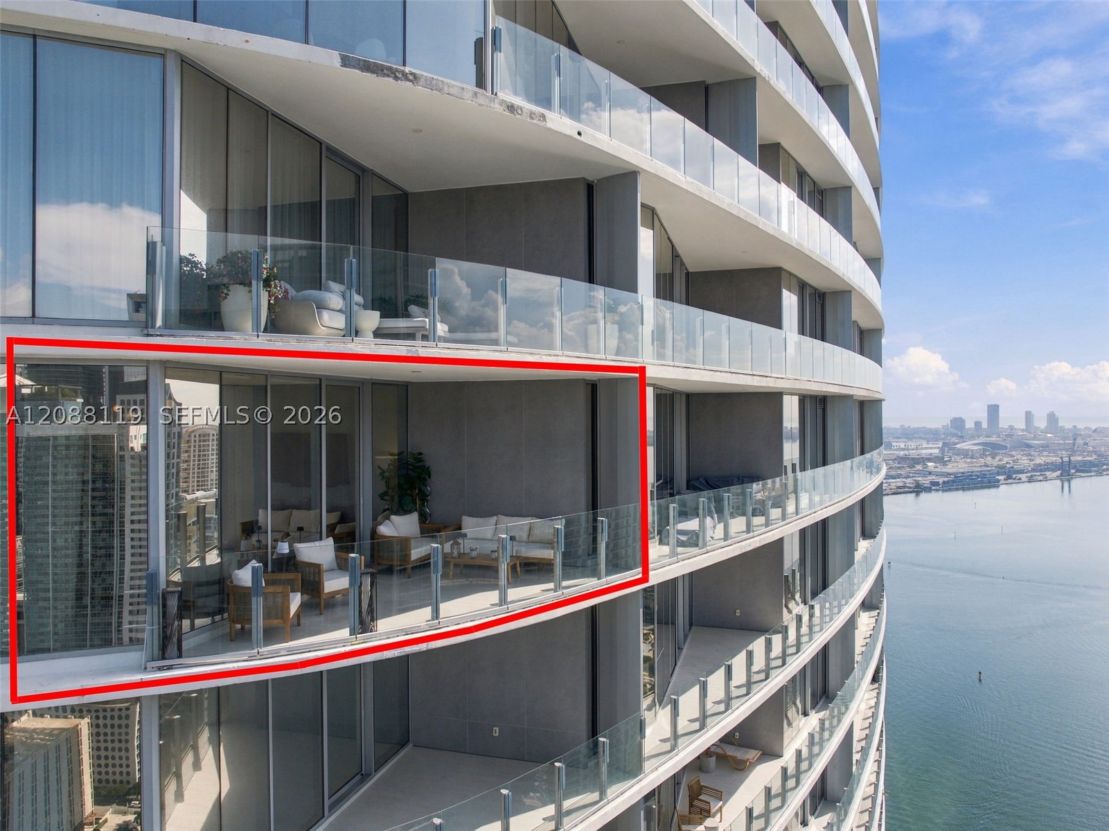 300 Biscayne Boulevard Way #4007W, Miami FL 33131