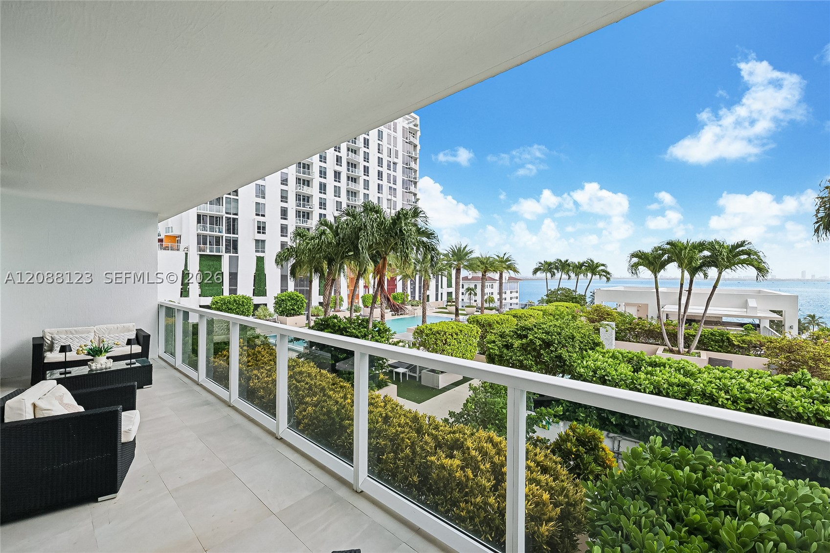 600 NE 27th St #704, Miami FL 33137