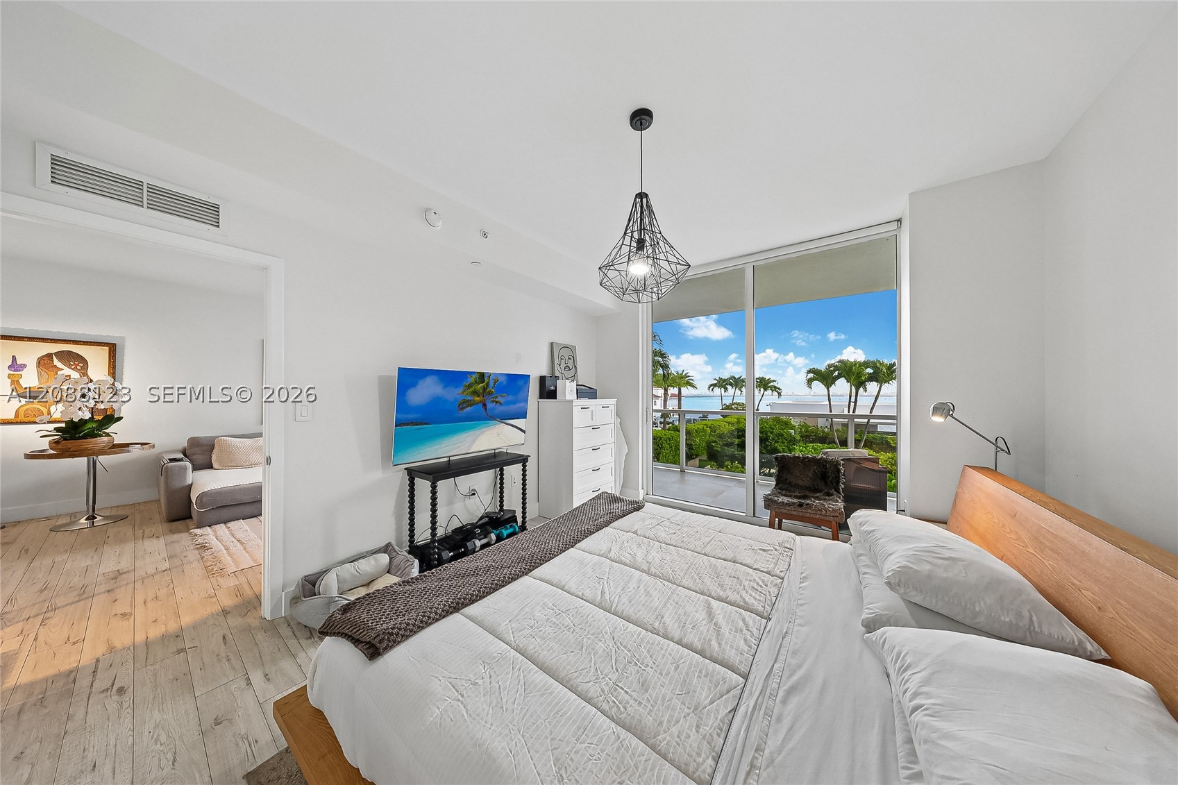 600 NE 27th St #704, Miami FL 33137
