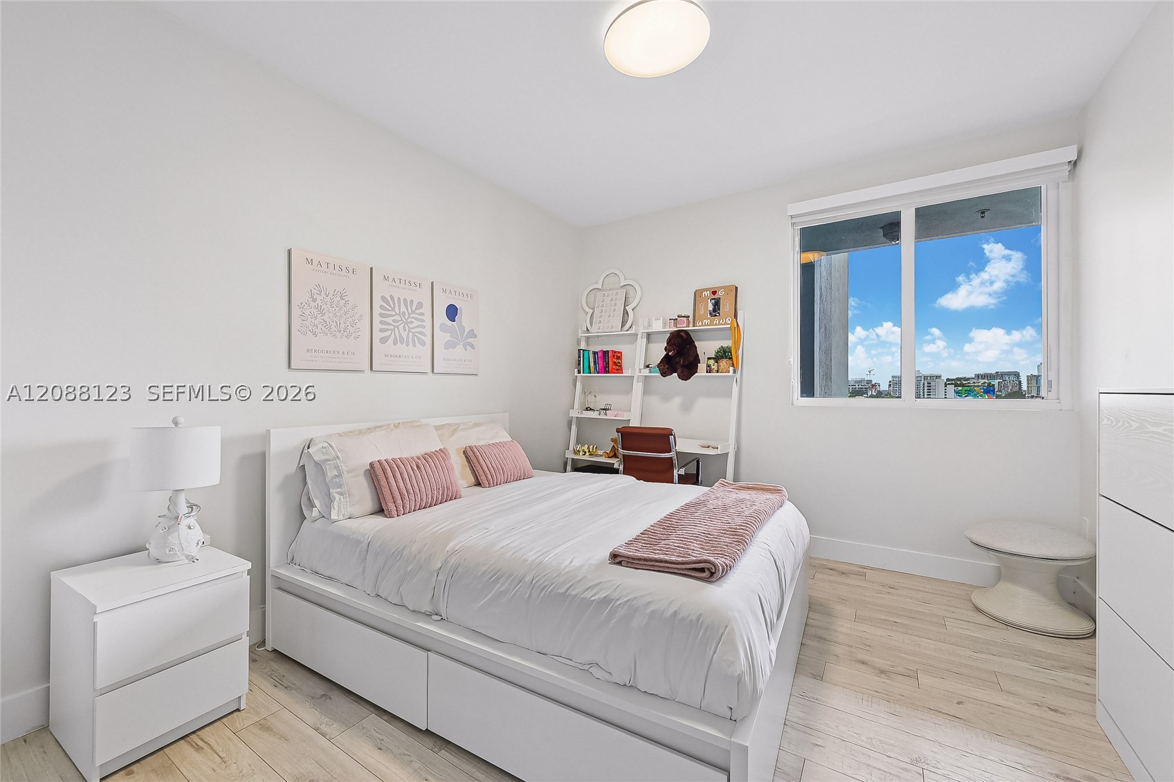 600 NE 27th St #704, Miami FL 33137