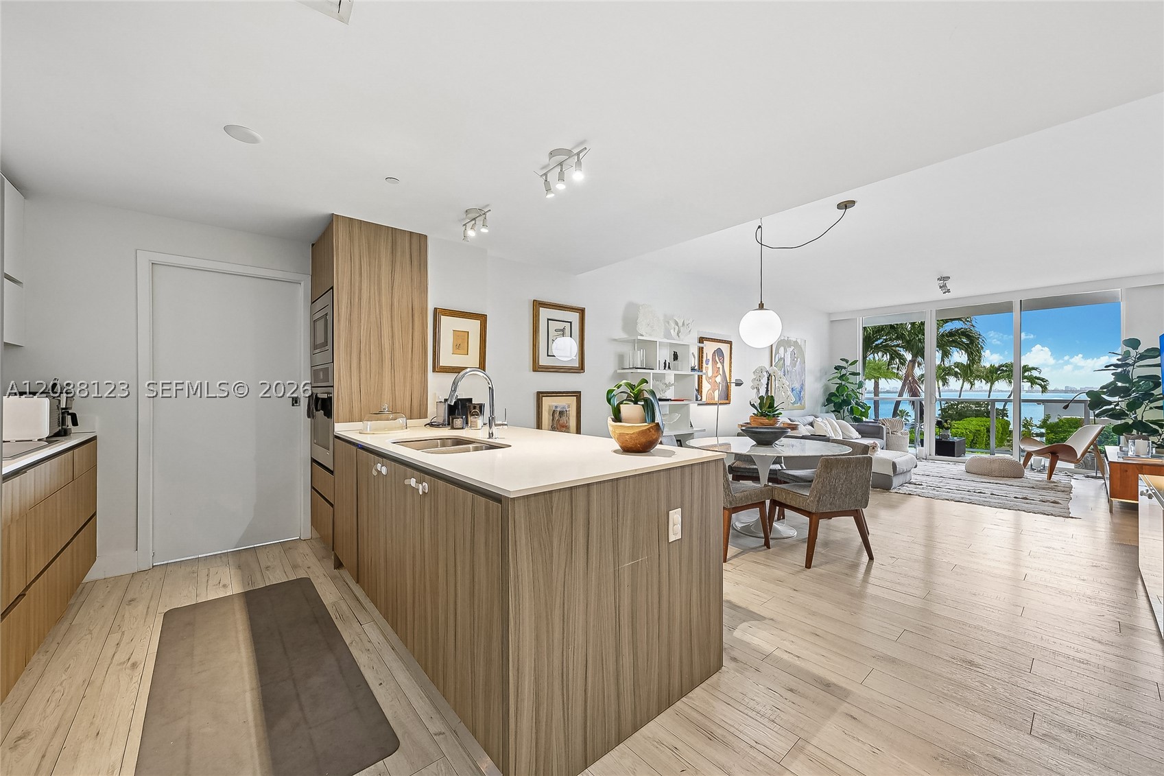 600 NE 27th St #704, Miami FL 33137