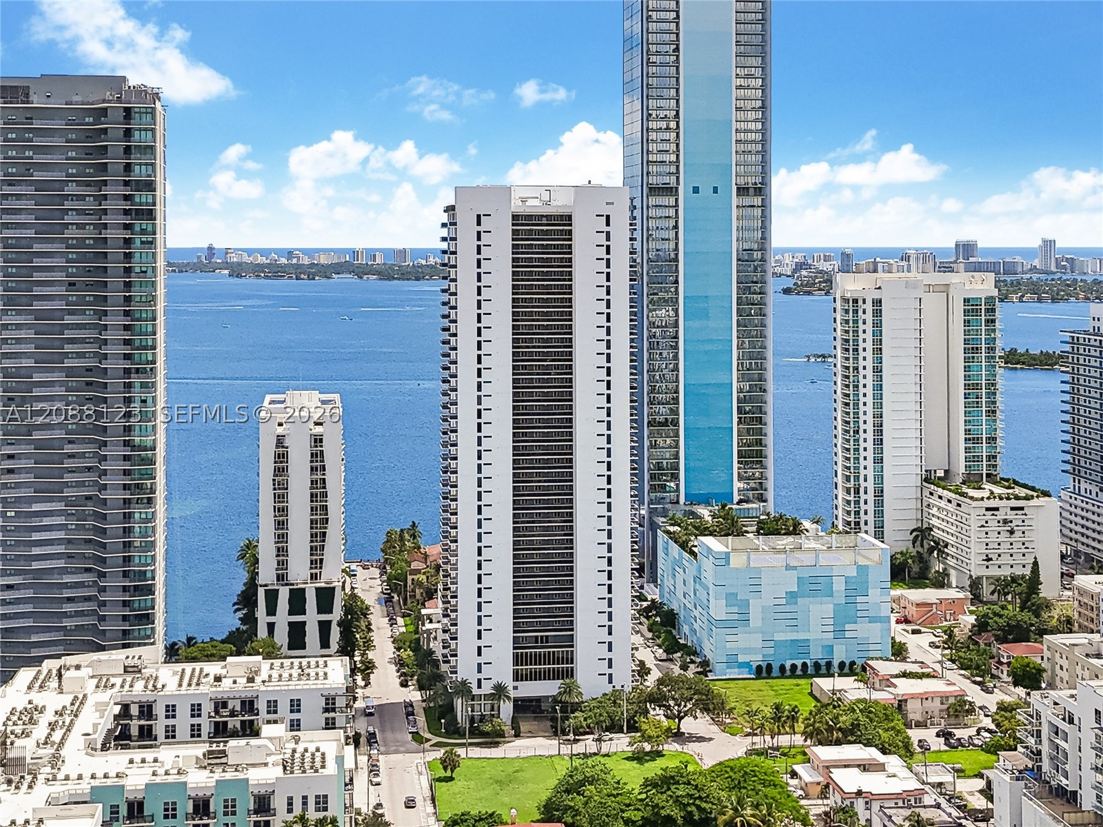 600 NE 27th St #704, Miami FL 33137