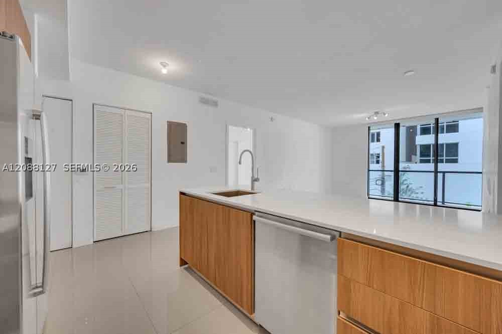 201 SW 17th Rd #302, Miami FL 33129