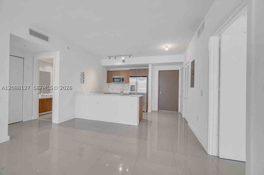201 SW 17th Rd #302, Miami FL 33129