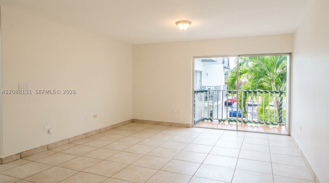 7238 SW 94th Pl #D5, Miami FL 33173
