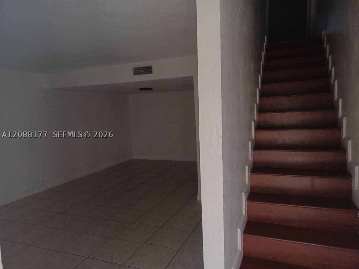 7170 Fairway Dr #M2, Miami Lakes FL 33014