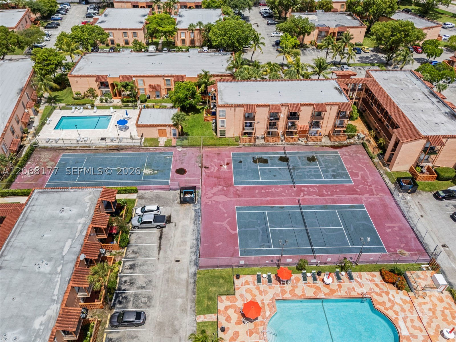 7170 Fairway Dr #M2, Miami Lakes FL 33014