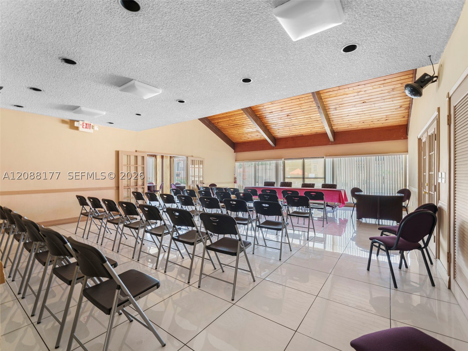 7170 Fairway Dr #M2, Miami Lakes FL 33014