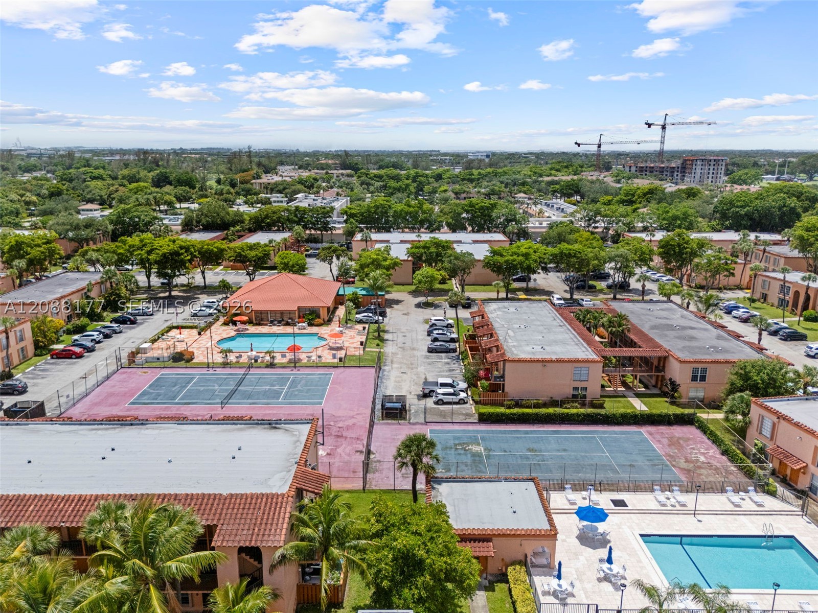 7170 Fairway Dr #M2, Miami Lakes FL 33014