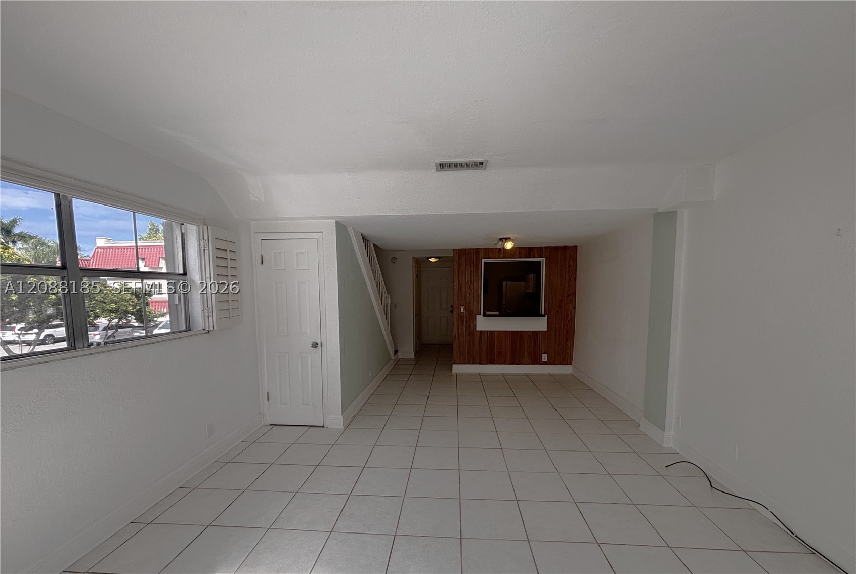 6703 N Kendall Dr #405, Pinecrest FL 33156
