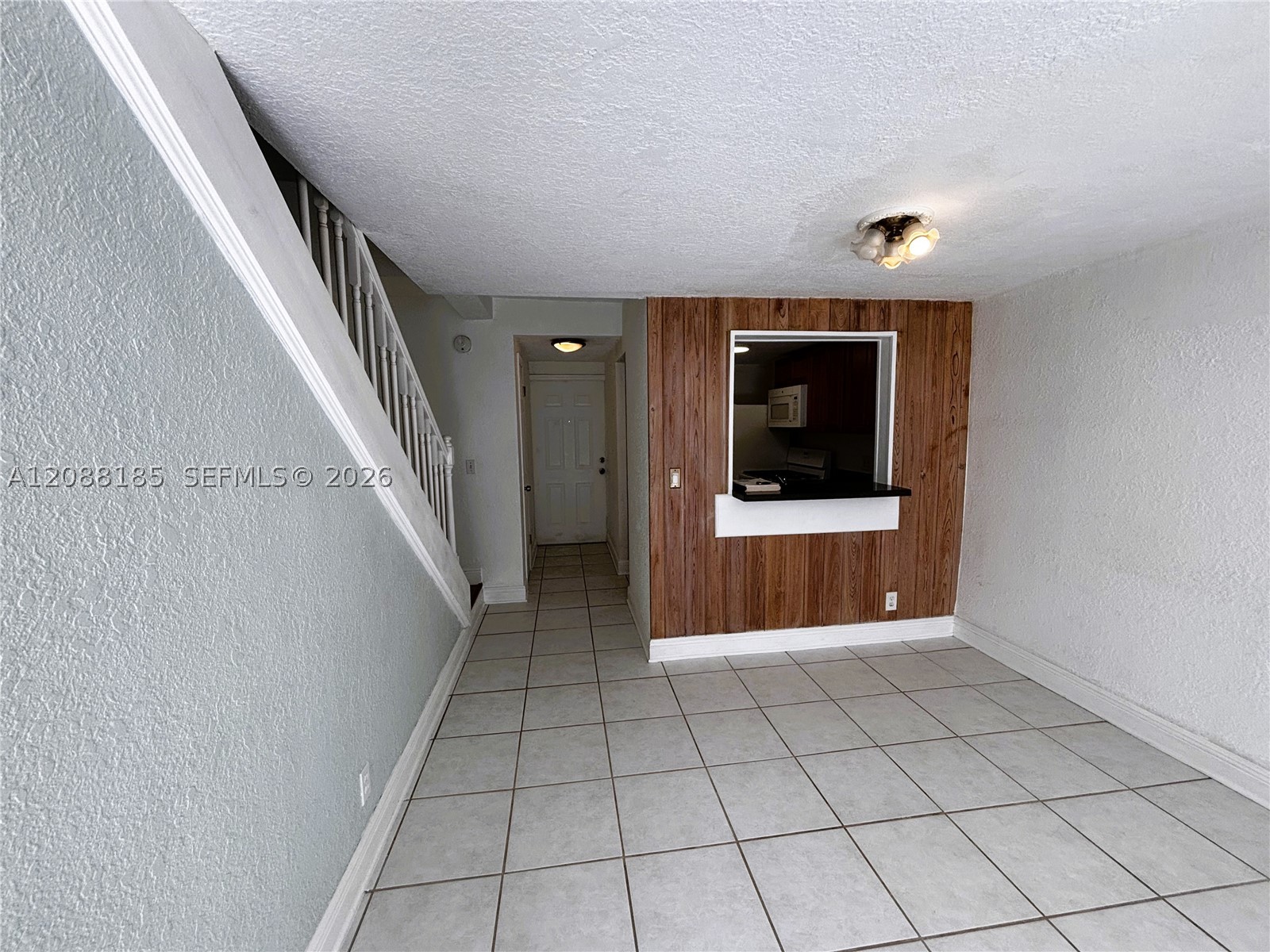 6703 N Kendall Dr #405, Pinecrest FL 33156