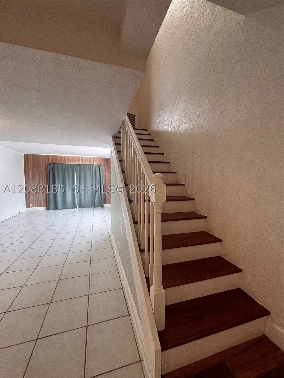 6703 N Kendall Dr #405, Pinecrest FL 33156
