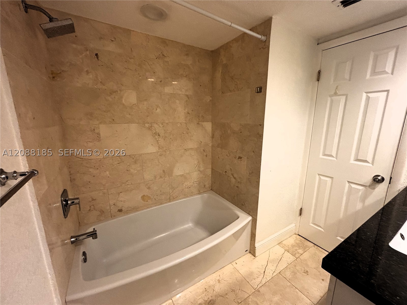 6703 N Kendall Dr #405, Pinecrest FL 33156