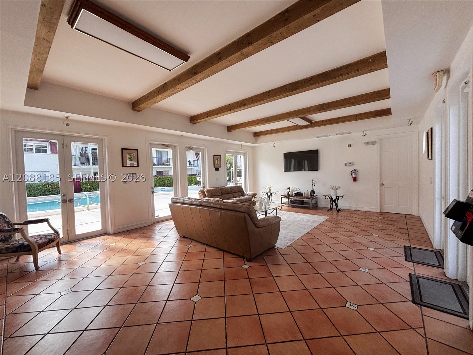 6703 N Kendall Dr #405, Pinecrest FL 33156