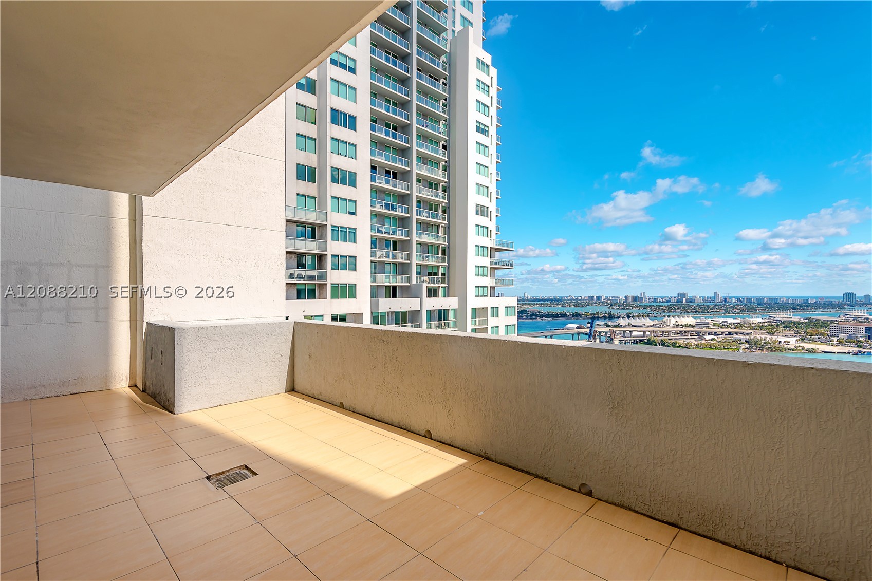 253 NE 2nd St #3105, Miami FL 33132
