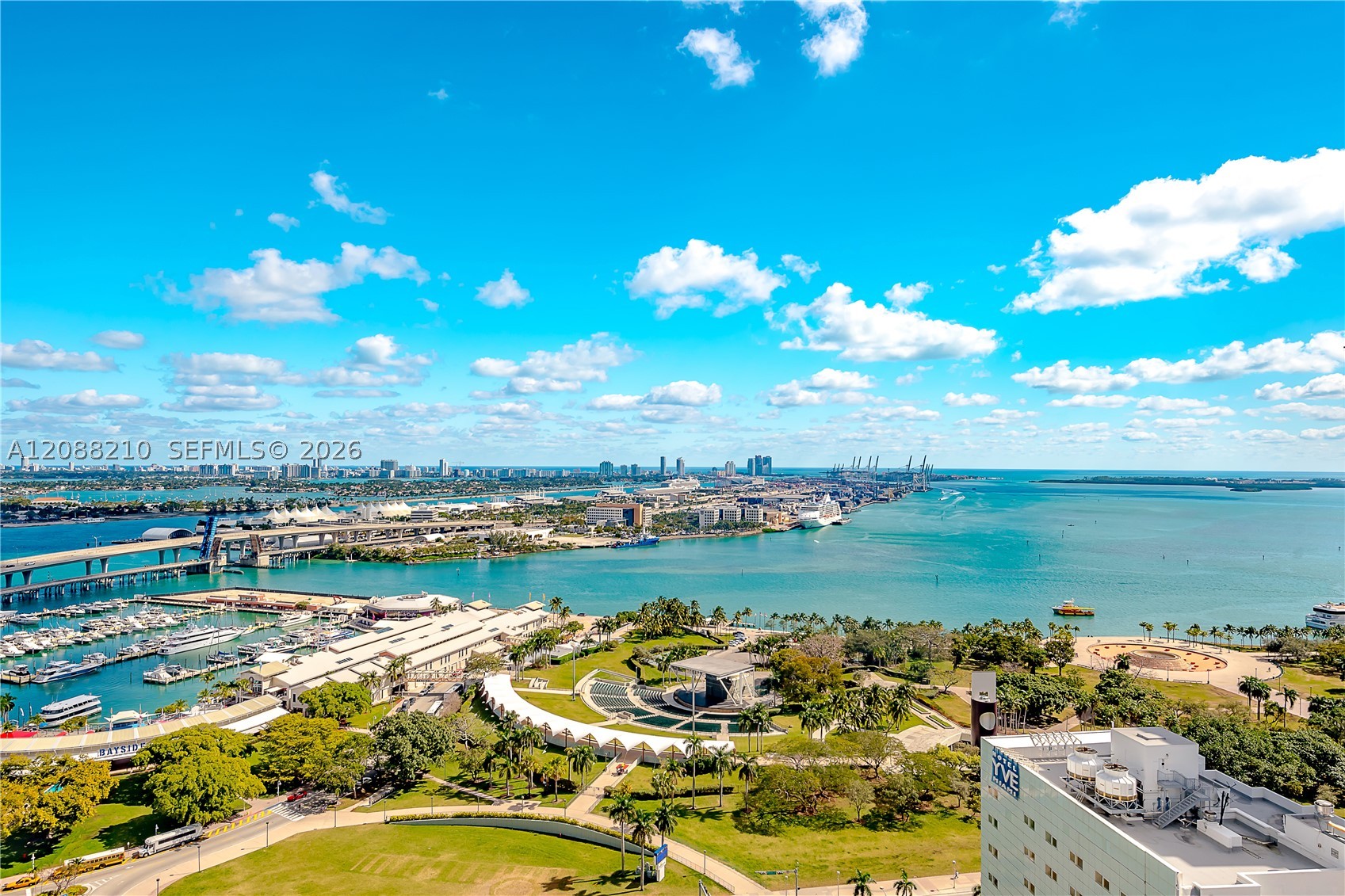 253 NE 2nd St #3105, Miami FL 33132